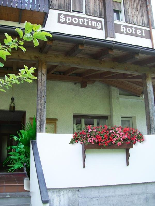 Sporting Hotel Club Pelos Exterior foto